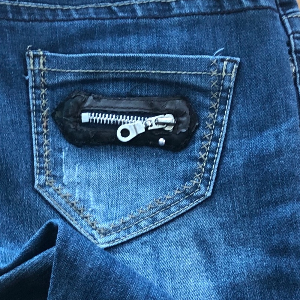 THRILL Jeans - Picture 3 of 3